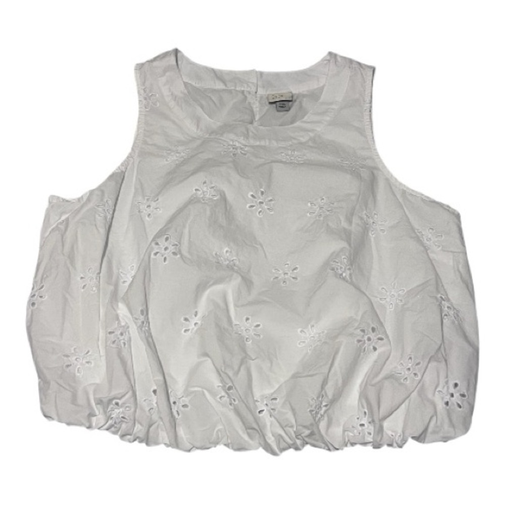 White floral eyelet crop top with bubble hem